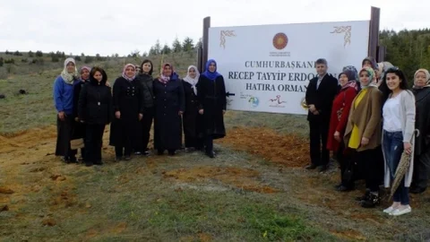 Nevşehir'de Hatıra Ormanı Fidan Dikimi
