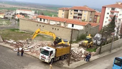 Keşan'da Cezaevi Yıkıldı