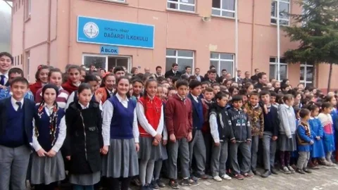 Güzelyurt'ta Giyim Mağazası Açıldı