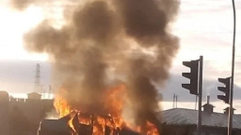Kars'ta Otomobil Yangını Yaşandı