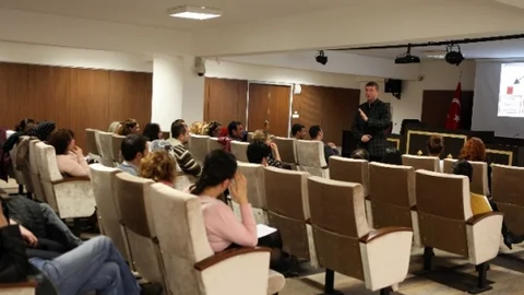 Yenimahalle'de Eğitim Semineri Düzenlendi