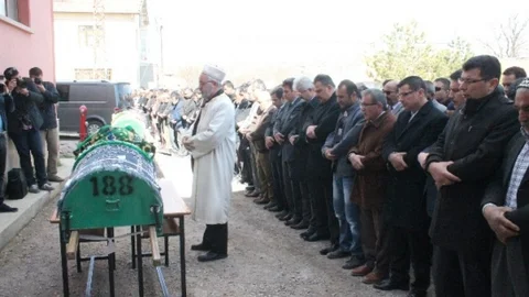 Konya'da Öğrenciler Toprağa Verildi