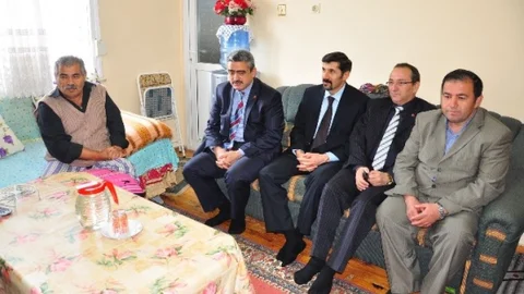 Nazilli'de Engelliye Destek Aracı Hediye Edildi