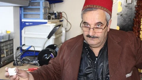 Dadaş Mucit'ten Kadına Şiddete Çözüm Önerisi