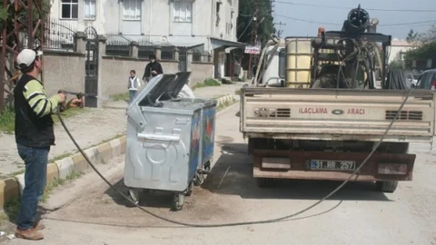 Reyhanlı'da Larva İlaçlama Çalışmaları Başladı