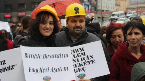 Zonguldak'ta Otizm İçin Yürüyüş Düzenlendi