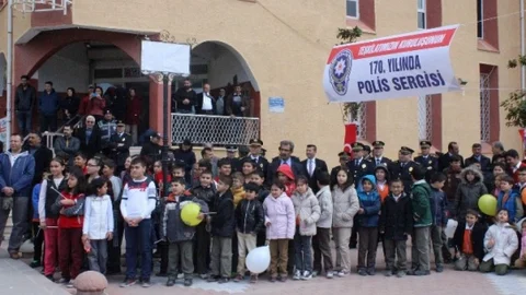 Kırşehir'de Polis Sergisi Açıldı