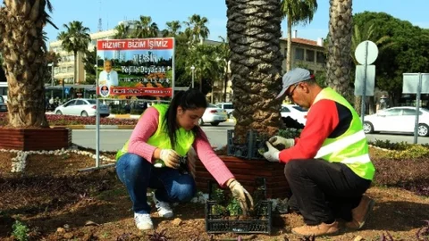 Mersin'de Yaz Hazırlıkları Sürüyor