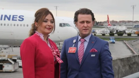 İstanbul'da Uçak Manzaralı Defile