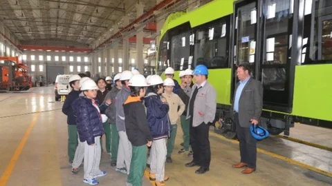 Bursa'da Yerli Tramvay ve Metro Vagonları Tanıtıldı