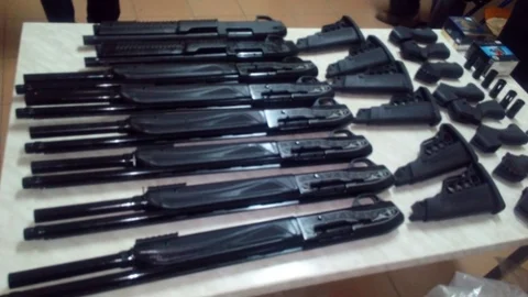 Adana'da Motosikletle Silah Kaçakçılığı