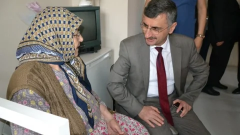Manisa'da Huzurevi Ziyareti
