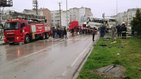 Samsun'da Öğrenci Servisi Kaza Yaptı