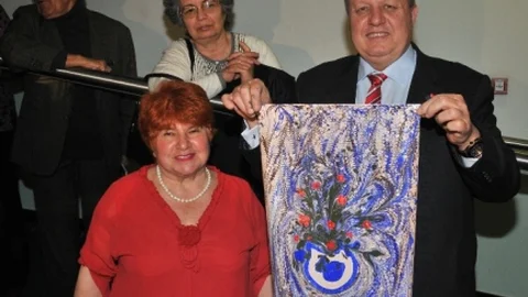 Gülseren Sönmez'in Ebru Sergisi Açıldı