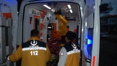 Çanakkale'de Takla Atan Otomobilde 1 Yaralı