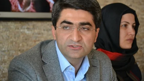 Emin Ekmen Batman Adaylığından Çekildi