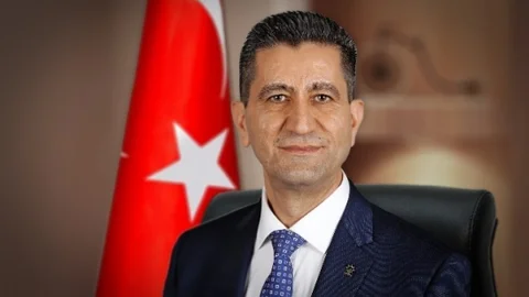 Halis Bayrak'tan Adaylık Açıklaması