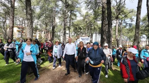 Denizli'de Sağlık Yürüyüşü Etkinliği