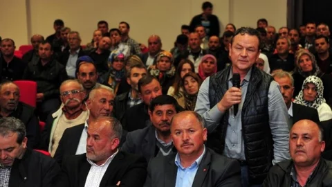 Başkan Tütüncü Varsak'ta Toplantı Düzenledi