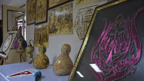 Balıkesir'de Sanatçı Ruhlu Polisler Sergilendi