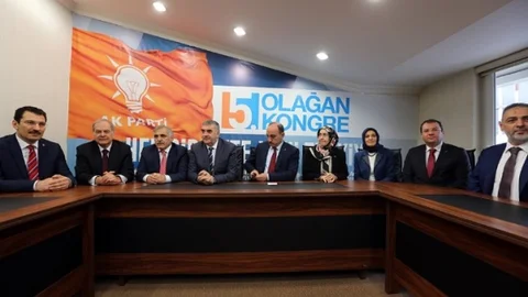 AK Parti Sakarya Adayları Toplantı Düzenledi