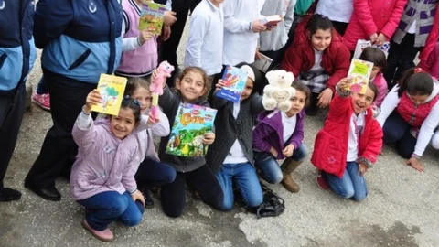 Eğirdir'de Öğrencilerden Anlamlı Bağışlar