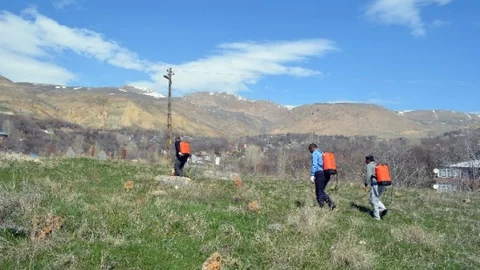Adilcevaz'da Mezarlık İlaçlaması Yapıldı