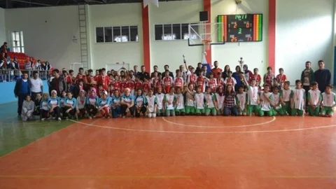 Karşıyaka'nın Voleybol Turnuvası Sonuçlandı