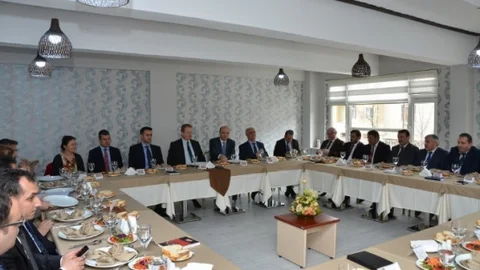 Gümüşhane'de İl Müdürleri Toplantısı