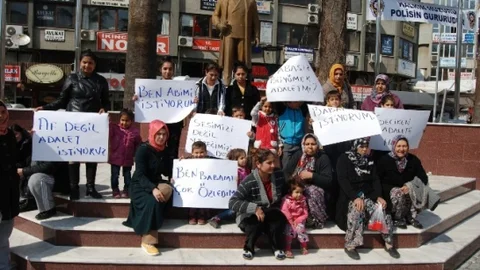 Balıkesir'de Çocuk Gelinlerin Eylemi