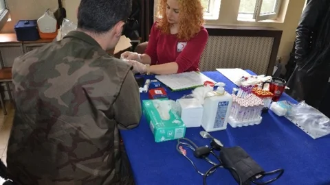 Siirt'te Polis Kan Bağışında Bulundu