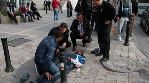 Adana'da Bonzai Krizi Yaşandı