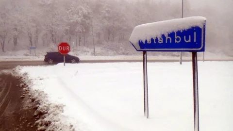 Bolu Dağı'nda Kar Yağışı Etkili Oluyor