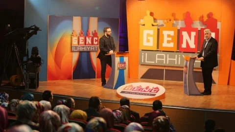 Bayburt'ta Genç İlahiyat Programı