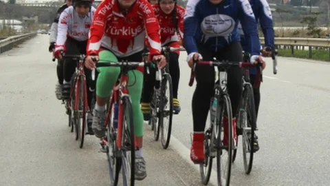 Antalya'da Bisiklet Şenliği Düzenleniyor