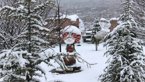 Eskişehir'de Nisan Ayında Kar Yağdı
