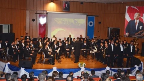 Hava Kuvvetleri Bandosundan Batman'da Konser