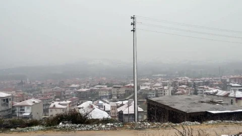 Kula'da Nisan Ayında Kar Yağdı