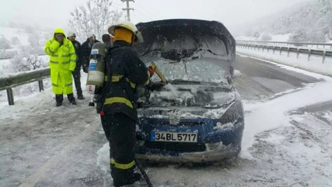 Bolu'da Araç Yangını Çıktı