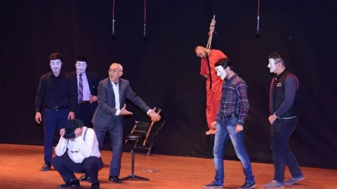 Türk Dünyası Tiyatro Günleri Mersin'de Başladı