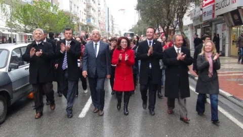 CHP Manisa'da İktidar İçin Yürüdü