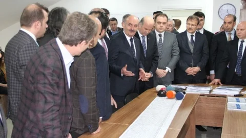 Bursa'da Bakan'dan Temsilciye Telefon