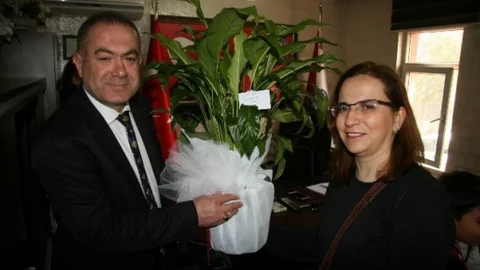 Diyarbakır'da Öğrencilerin Polis Ziyareti