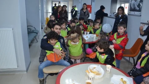 Zonguldak'ta Anaokulu Öğrencileri Polis Oldu