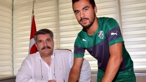 Furkan Soyalp Bursaspor İçin Mücadele Ediyor