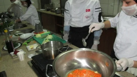 Kocaeli'nde Pilav Yarışması Düzenlendi