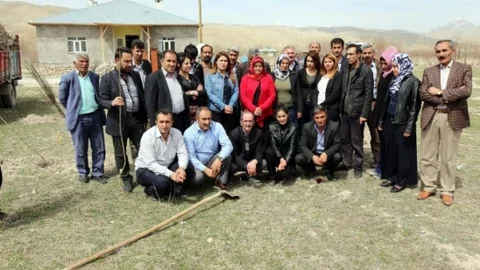 Gürpınar'da Fidan Dikimi Etkinliği