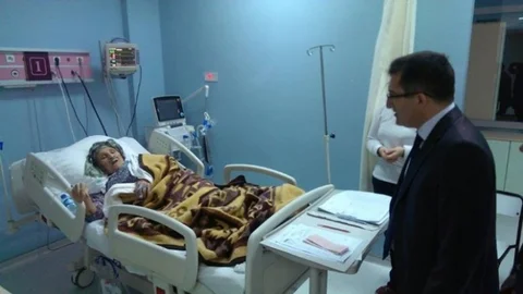 Çanakkale'de Yaşlı Kadına Destek Ziyareti