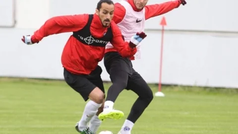 Ersun Yanal Transfer İçin Yurt Dışında