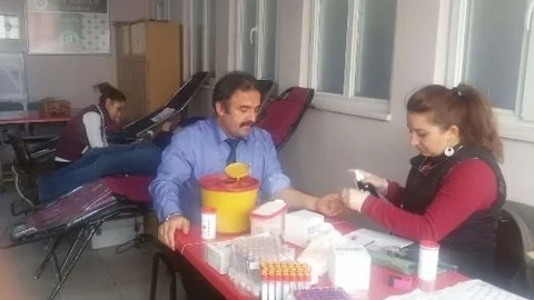 Hidayet İlkokulu'ndan Kan Bağışı Desteği